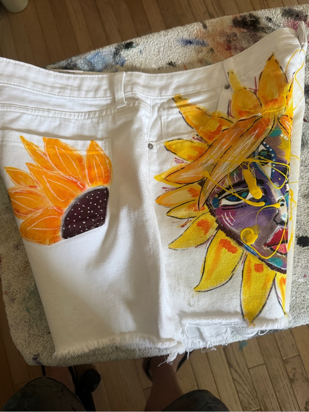 Upcycled streetwear painted white denim size 16 ooak sunflower goddess - Picture 4 of 15